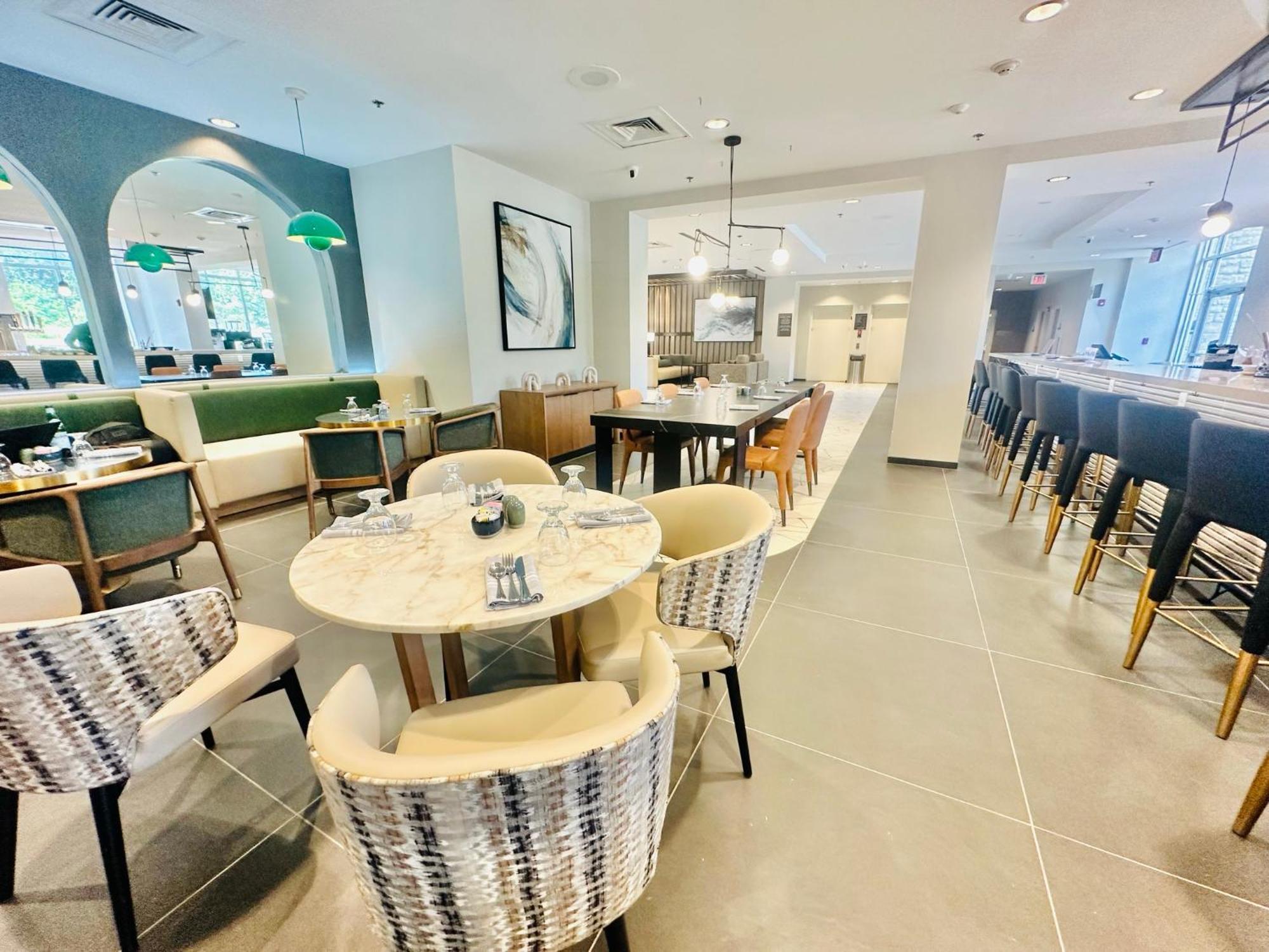Delta By Marriott Hotel 3*