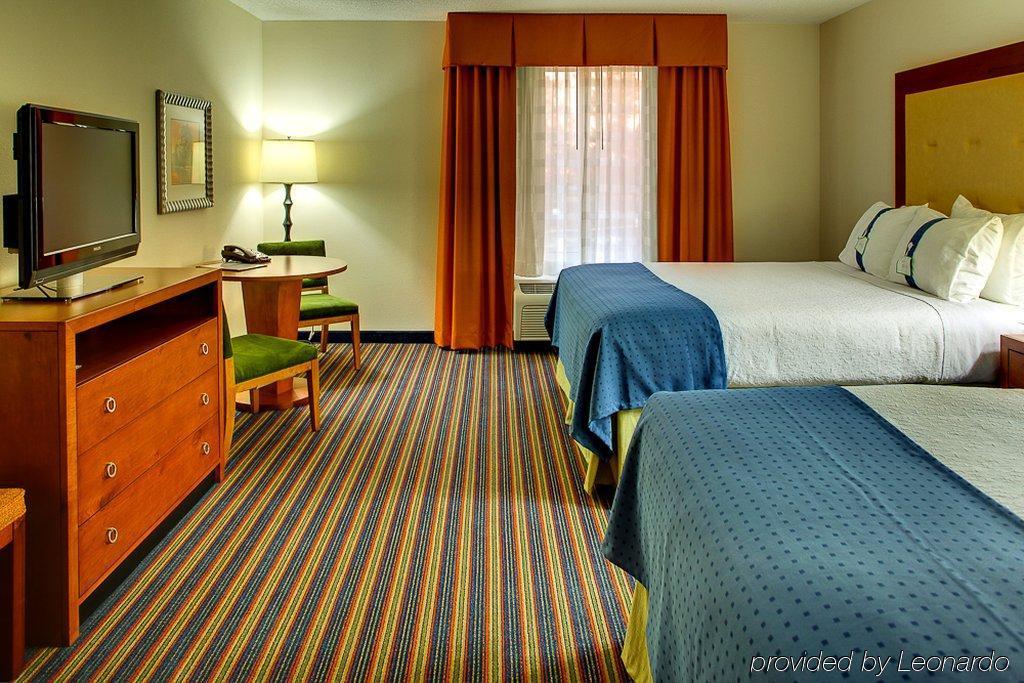Hotel Delta By Marriott Colonial Heights
